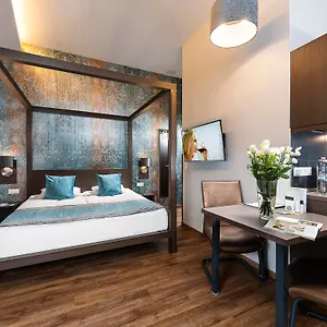 Opera Garden Hotel&apartments Hotel
