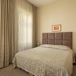 Mamaison Izabella Budapest